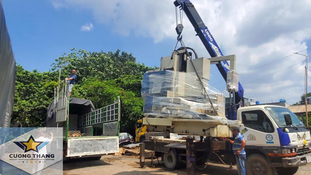 Vận chuyển hàng dự án