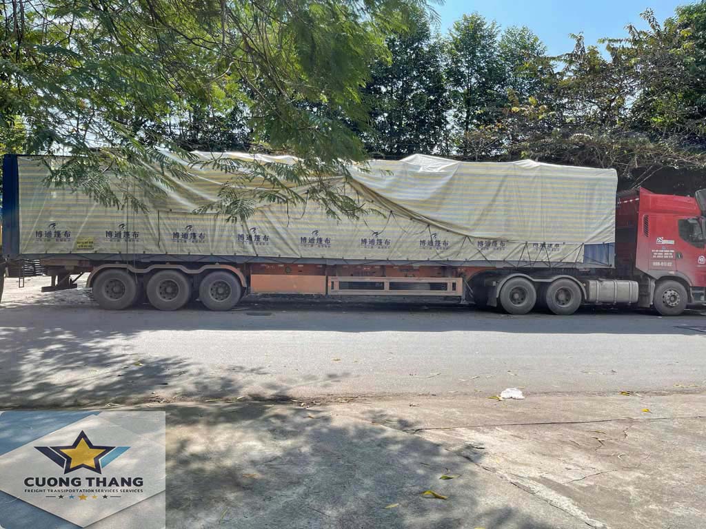 Xe đầu kéo mui bạt 30 tấn