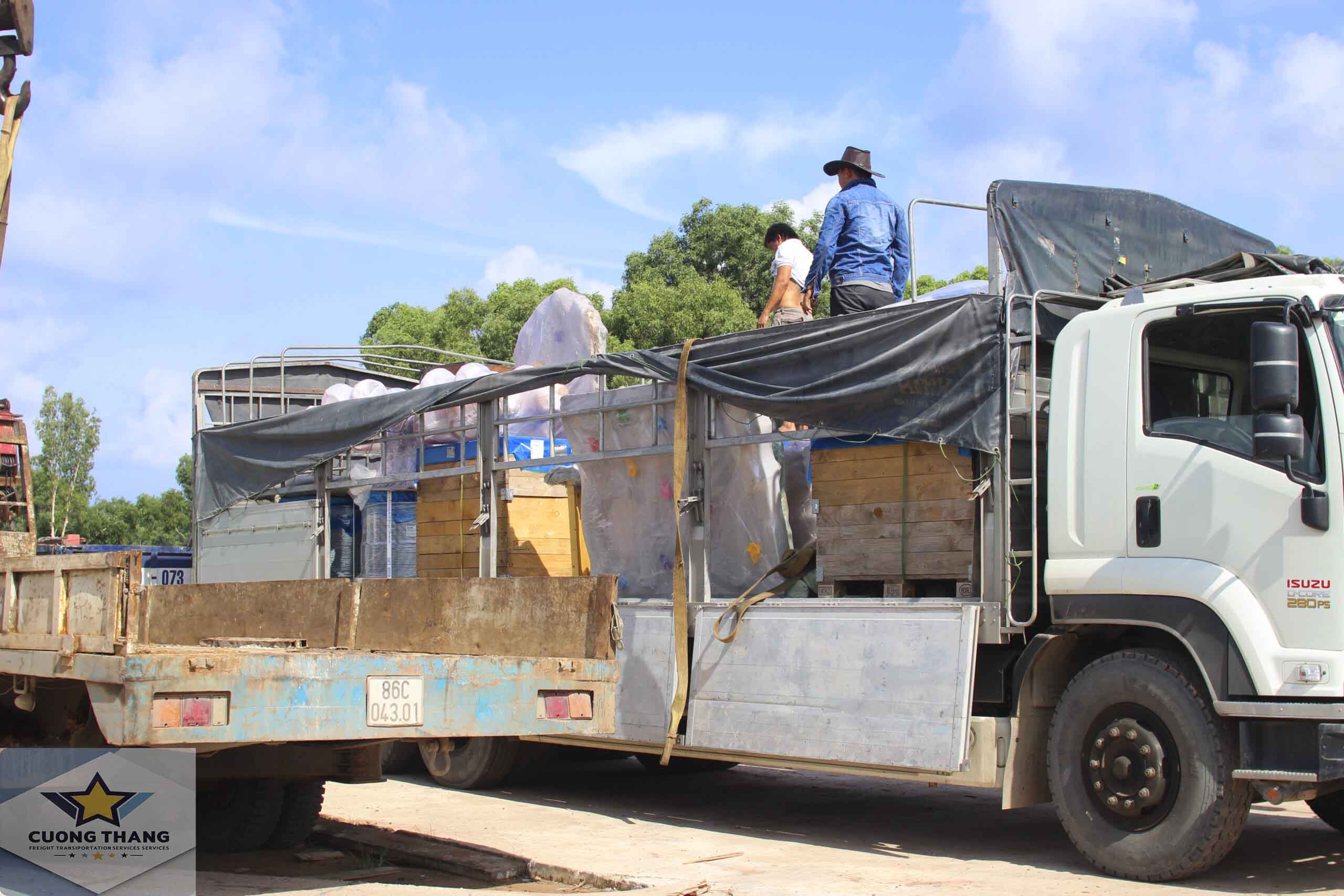 Hình ảnh chở mặt hàng đồ chơi